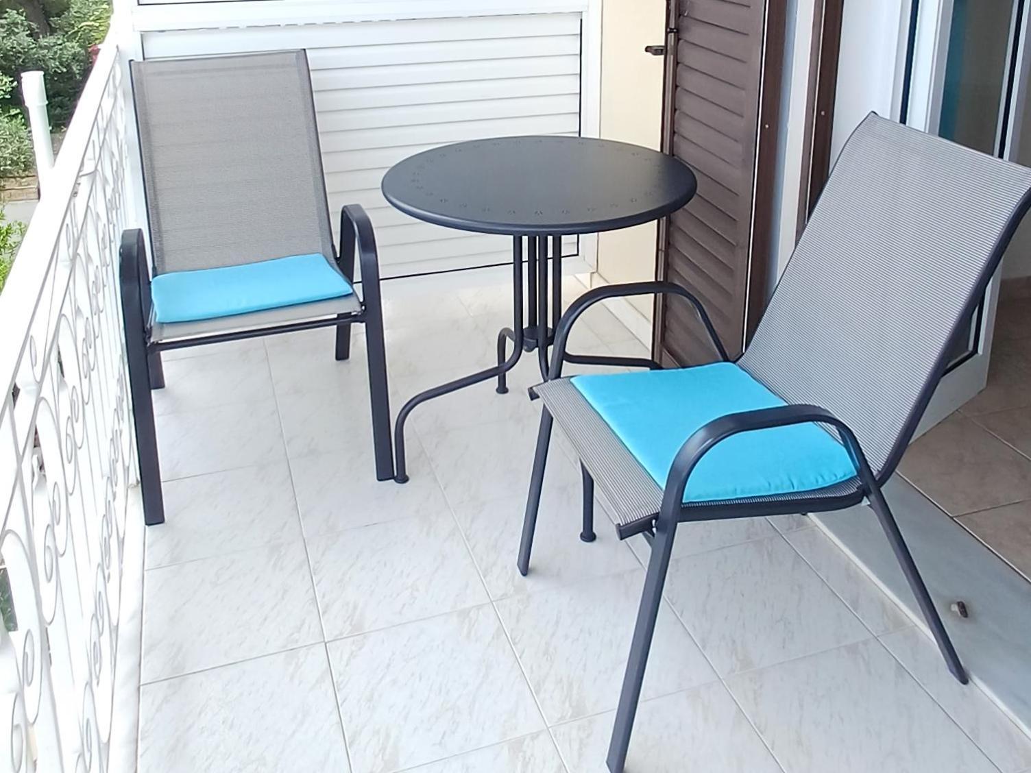 Flora Corfu - Adults Only * Benitses (Corfu)